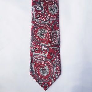 Geoffrey Beene Maroon paisely like patterned tie